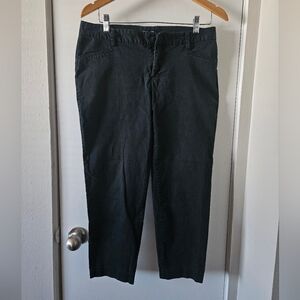 GAP - True Black Capri Jeans | Chic & Comfy Office Look! (8)